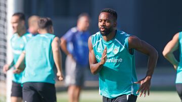 Bakambu, en el entrenamiento de ayer.