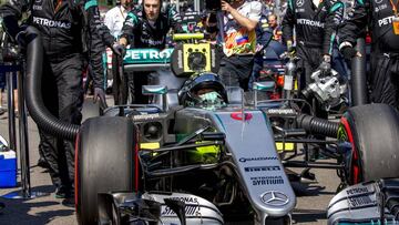 Rosberg, en la parrilla de salida de Sochi.