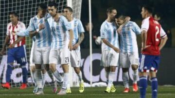 En la semifinal de la Copa América 2015, la Albiceleste pasó por encima de los guaraníes con un contundente 6-1.