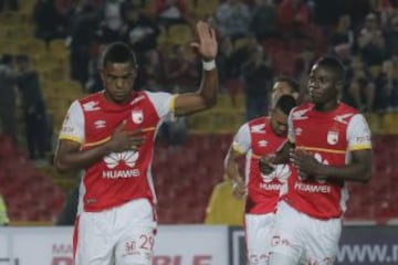 Con un doblete de Luis Páez y un gol de penal de Miguel Borja, Santa Fe venció 3-0 a Cortuluá en El Campín.