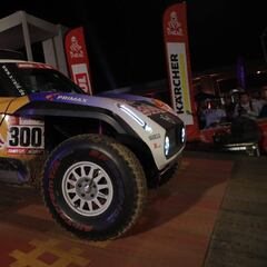 Resumen 1ª etapa del Dakar: victoria de Barreda y Sainz 2º