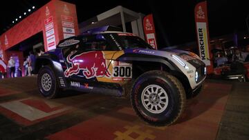 Resumen 1ª etapa del Dakar: victoria de Barreda y Sainz 2º
