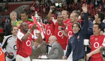 2005. Wenger y su Arsenal, campeón de la FA Cup tras ganar al Manchester United.