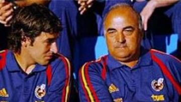 <b>ACTO DE PRESENTACIÓN</B>. Sáez y Raúl, durante la presentación de la cobertura informativa de RTVE durante la próxima Eurocopa.