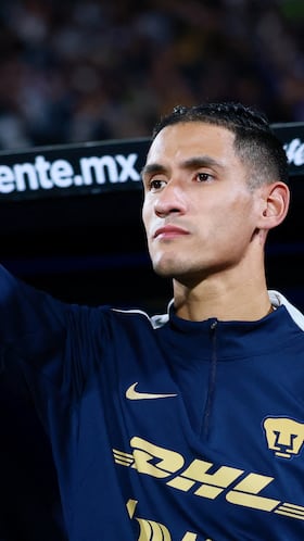 Soccer Football - Liga MX - Pumas UNAM v Santos Laguna - Estadio Olimpico Universitario, Mexico City, Mexico - January 30, 2026 Pumas UNAM's Uriel Antuna before the match REUTERS/Eloisa Sanchez