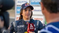 Riyadh To Al Duwadimi (Saudi Arabia), 14/01/2024.- Red Bull Off-Road Jr Team USA driver Cristina Gutierrez Herrero of Spain speaks to media during the Stage 7 of the 2024 Rally Dakar from Riyadh to Al Duwadimi, Saudi Arabia, 14 January 2024. (Arabia Saudita, España) EFE/EPA/Andrew Eaton
