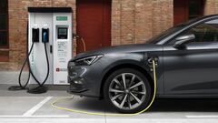 Si buscas nuevo coche, apunta estas siglas para acertar: PHEV