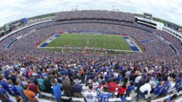 Frío y derrotas, el menú de los fans de los Bills.