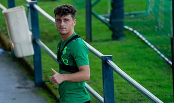 Yeray Cabanzón, del Racing, tras un entrenamiento con el primer equipo.