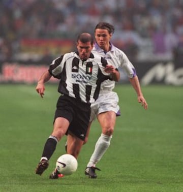 Zidane, entonces en la Juve, y Redondo, en la final de la Copa de Europa Real Madrid-Juventus de 1998.