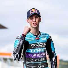 Así es Máximo Quiles, la nueva perla de los Márquez que debuta en Moto3