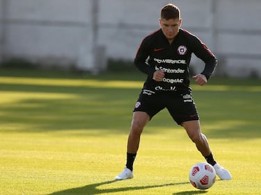 “Fui finalista acá y pensé que la Roja me iba a llamar... Otros jugadores de mayor edad han tenido chances y yo no”