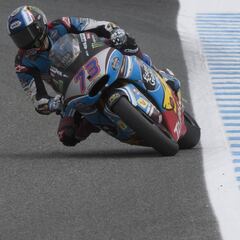 Álex Márquez completa el triplete de poles españolas