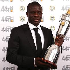 N'Golo Kanté, elegido mejor jugador del año en la Premier