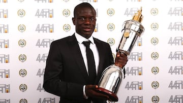 N'Golo Kanté, elegido mejor jugador del año en la Premier