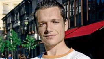 <b>FELIZ. </b>Platero podrá debutar por fin con la camiseta del Numancia, ante el Sporting y en Copa.