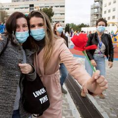 Fases de la desescalada por coronavirus: cuándo se puede salir a la calle con amigos