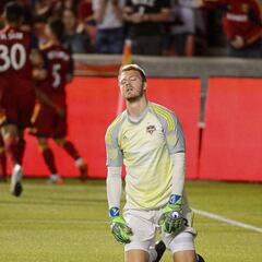 Beckerman somete a Houston Dynamo y su trío hondureño