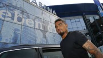 Boateng obtuvo el premiso del Schalke para ejercitarse con el Milán y poder rubricar un contrato en el futuro.