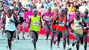 <b>ESTAMPIDA AFRICANA. </b>La salida en el maratón de Chicago.
