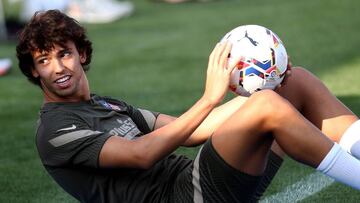 Correa y Morata, titulares; João Félix, suplente