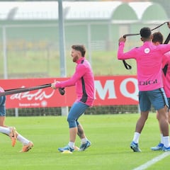 Muniain acaba contrato con pocos minutos y el ajuste de salarios