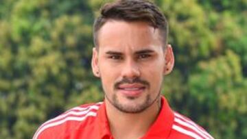 El volante, quien pertenece al Medellín, llega a Millonarios a préstamo por seis meses.