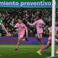 Ropero manda al Racing a estudiar mucho en Navidad