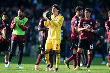 New coach for Ochoa as Nicola sacked...again