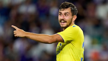 VALLADOLID, SPAIN - SEPTEMBER 16: Victor Chust of Cadiz CF gestures during the LaLiga Santander match between Real Valladolid CF and Cadiz CF at Estadio Municipal Jose Zorrilla on September 16, 2022 in Valladolid, Spain. (Photo by Angel Martinez/Getty Images)