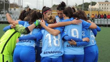 El M&aacute;laga Femenino celebra uno de sus goles en El Naranjo.