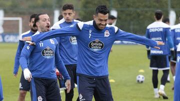 23/04/21  DEPORTIVO DE LA CORU&Ntilde;A  ENTRENAMIENTO 
  Miku , Hector