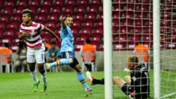 Un doblete de Jesé y Deulofeu dan ventaja a España