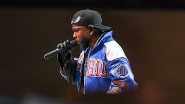 El show de medio tiempo de Kendrick Lamar contó con momentos verdaderamente icónicos, entre ellos, diversos dardos al rapero Drake.