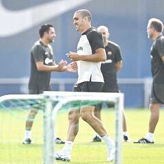 Oriol Romeu, hace dos años: “Yo no podría jugar en el Barça de Xavi”