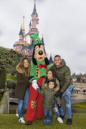 Las navidades de Casemiro y Keylor Navas en Disneyland París