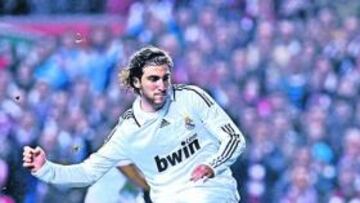 <b>EN RACHA. </b>Higuaín es el máximo goleador del Madrid en Liga con 15 tantos.