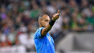 Referee Ismail Elfath (R) of USA during the game between Mexican National team (Mexico) and Jamaica as part of the CONMEBOL Copa America USA 2024 group B, at NRG Stadium, on June 22, 2024 in Houston, Texas, United States.