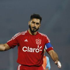 Johnny Herrera celebró histórico hito ante Wanderers