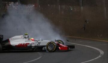 Esteban Gutierrez chocando con Fernando Alonso.