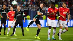 SKOPJE, MACEDONIA - AUGUST 08:  Gareth Bale of Real Madrid attempts to shoot during the UEFA Super Cup final between Real Madrid and Manchester United at the Philip II Arena on August 8, 2017 in Skopje, Macedonia.  (Photo by Dan Mullan/Getty Images)