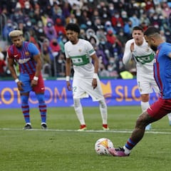 El Barça y Liverpool, equipos libres de penaltis en contra