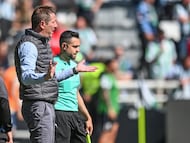 Partido entre el Burgos CF y el Córdoba CF celebrado en el estadio ‘El Plantío’, Burgos.
Ramis, entrenador del Burgos
RICARDO ORDÓÑEZ - 22/03/2026