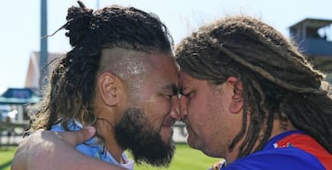 El 'hongi' o saludo tradicional de los maoríes