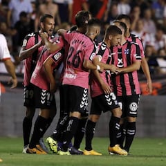 Solo cinco victorias tinerfeñas en 29 visitas a Vallecas