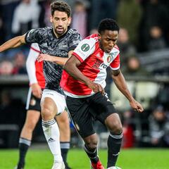 Luis Sinisterra anota en victoria de Feyenoord en Conference L.