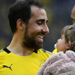 Alcácer: "Jovic no es un delantero de referencia, es más un mediapunta"