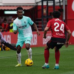 El Sporting sigue soñando y deja a Lisci tocado y hundido