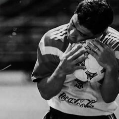 "Diego y la pelota, un amor de película": el homenaje del fútbol argentino a Maradona por San Valentín