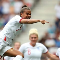 Inglaterra también iguala los salarios de las selecciones femenina y masculina